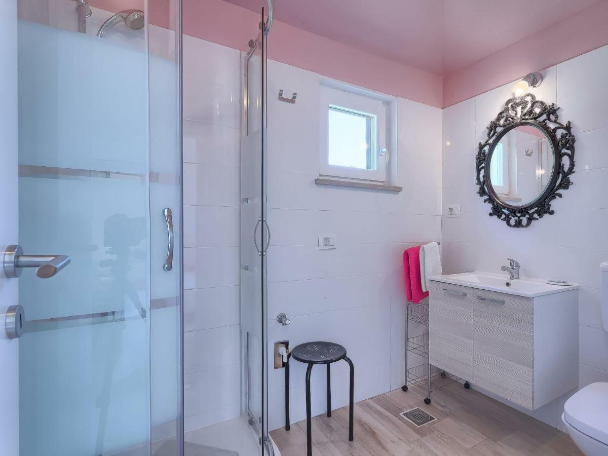 Holiday Home Lucija By Interhome Vinež Esterno foto